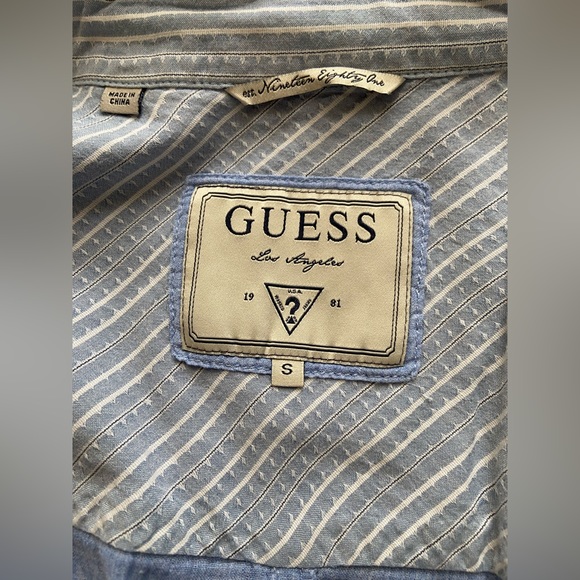 Guess women’s shirt . - Picture 4 of 7